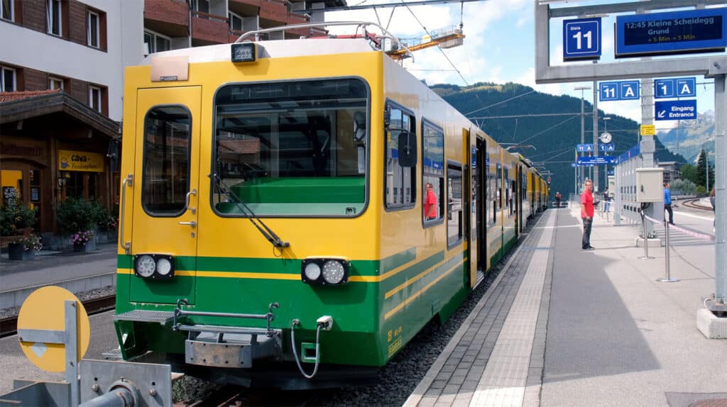 Train to Kleine Scheidegg at the Grindelwald train station