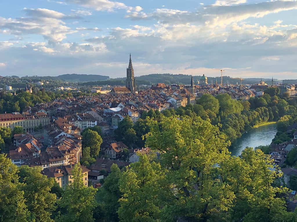 Die Aussicht auf die Stadt Bern vom Rosengarten