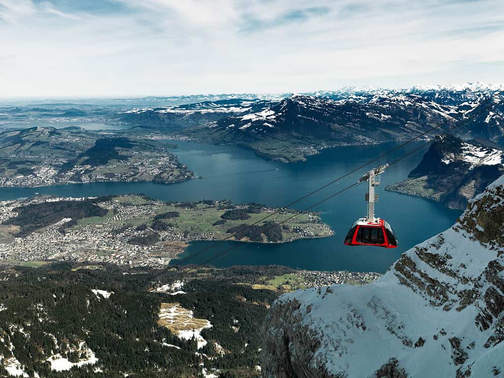 Ride the aerial cablecar 'Dragon Ride' - Pilatus Kulm with a view of Lake Lucerne